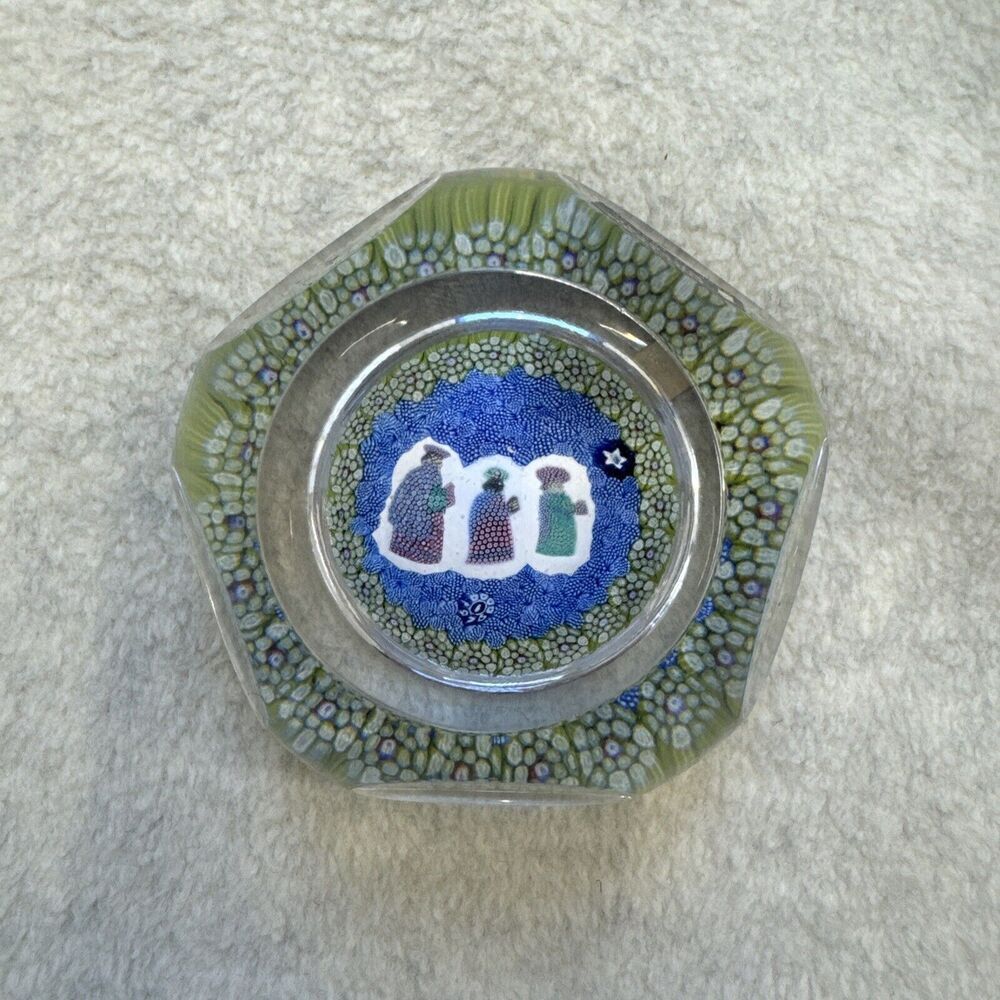 WHITEFRIARS 1976 MAGI FOLLOWING STAR OF BETHLEHEM GLASS PAPERWEIGHT
